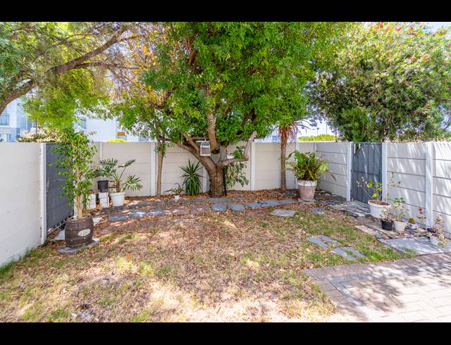 1 BEDROOM APARTMENT SOLD IN BLOUBERG SANDS